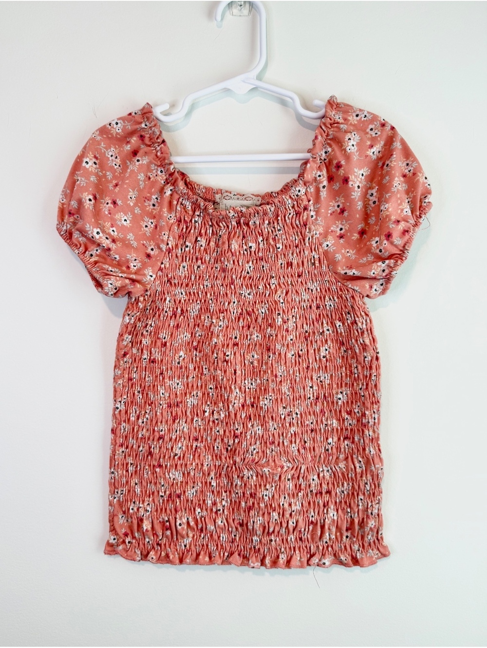 Between Coral Floral Smocked Puff Sleeve Top Size 10/12